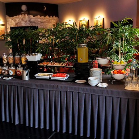 לבוב Lh Hotel&Spa מראה חיצוני תמונה