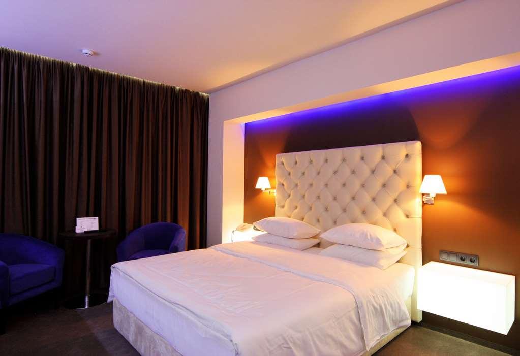 לבוב Lh Hotel&Spa חדר תמונה