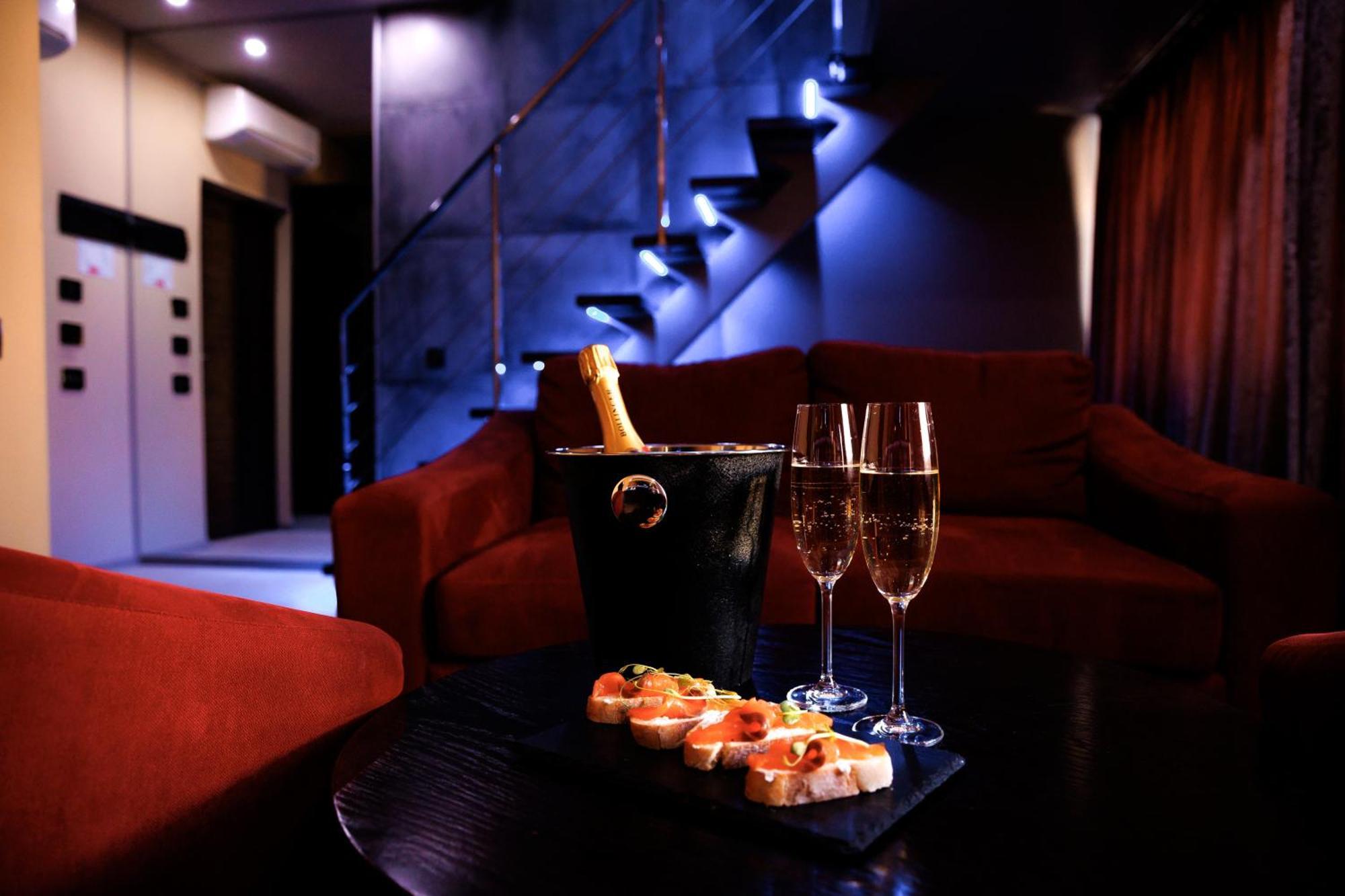 לבוב Lh Hotel&Spa מראה חיצוני תמונה